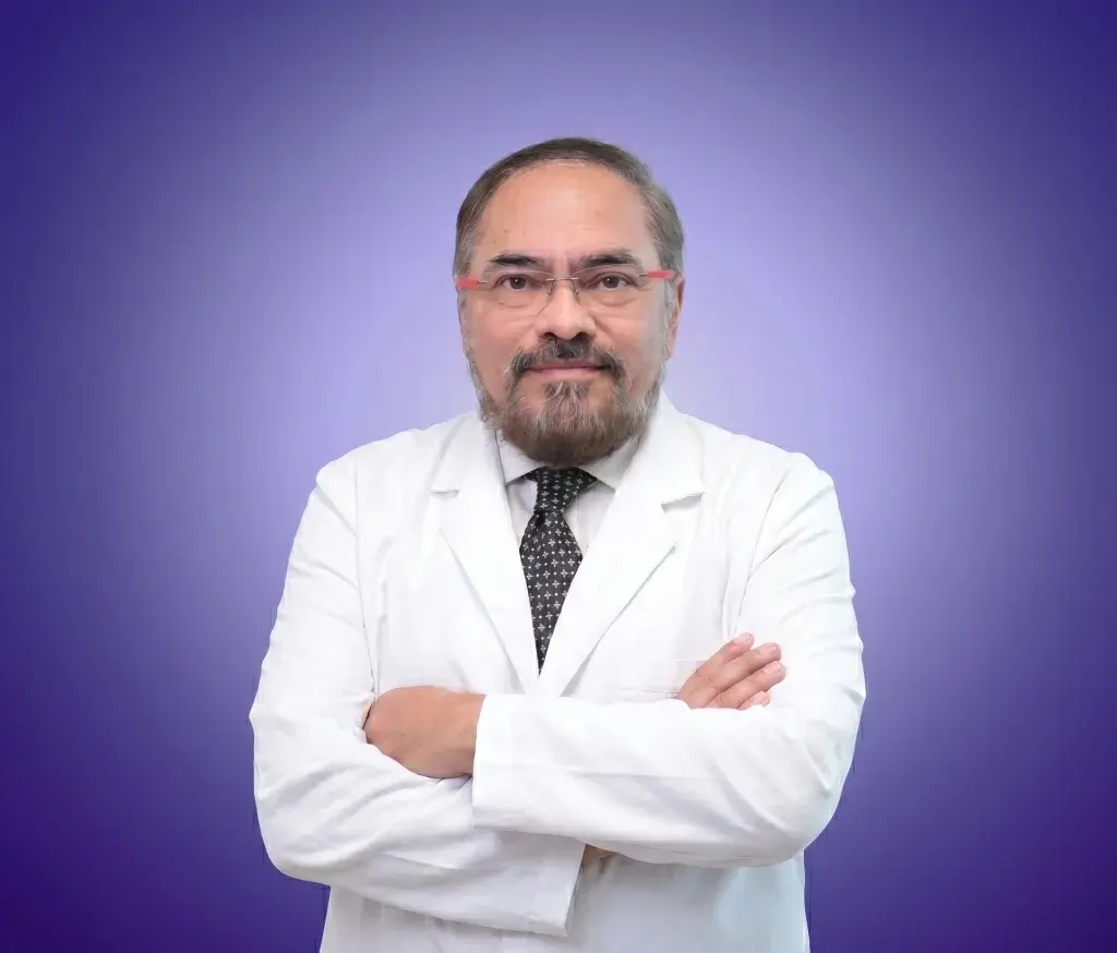 Dr. Uriel Chavarría
